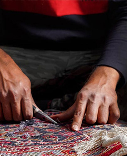 رفو گری قالی در قالیشویی بلوار امین قم